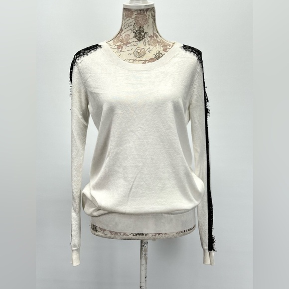 IJEANS by BUFFALO Ivory with black lace accent crew neck sweater size M - Picture 9 of 13